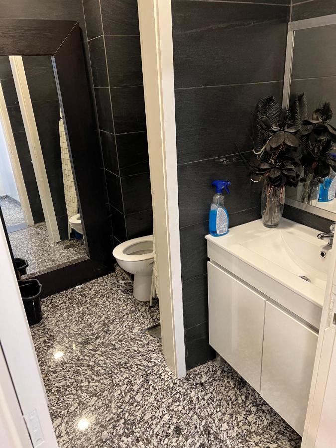 Modern Room With Indoor Shower Near The River - Quarto Moderno Com Duche Interior Proximo Da Ribeira Vila Nova de Gaia Exterior foto