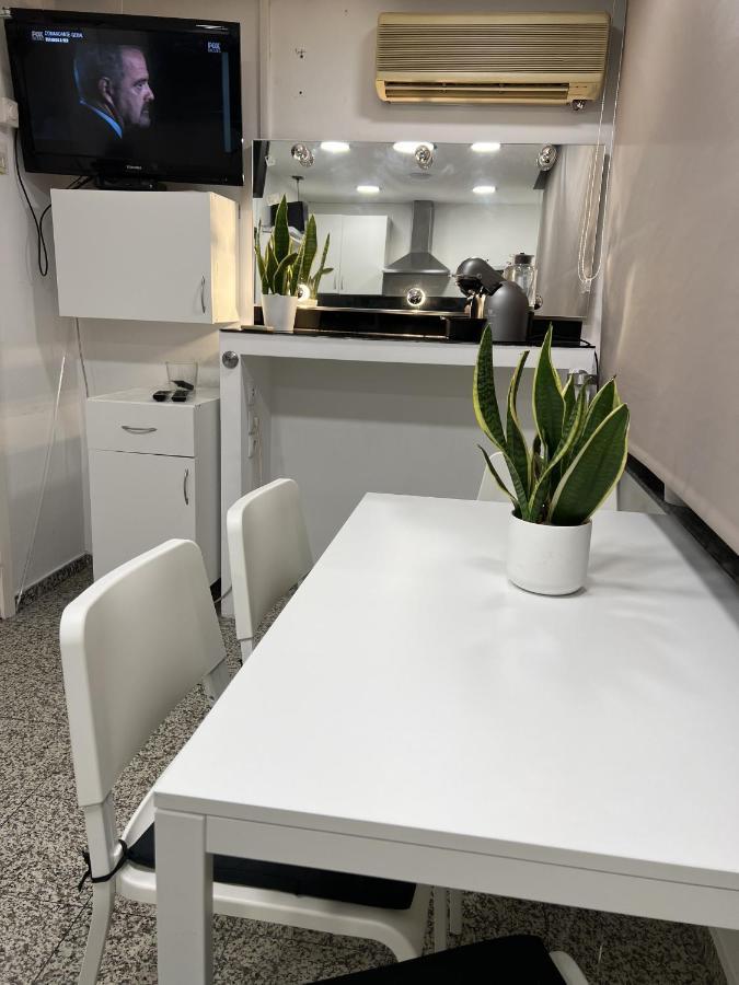 Modern Room With Indoor Shower Near The River - Quarto Moderno Com Duche Interior Proximo Da Ribeira Vila Nova de Gaia Exterior foto
